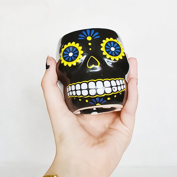 Handmade Day of The Dead Black Skull Candle - Picture 6 of 7